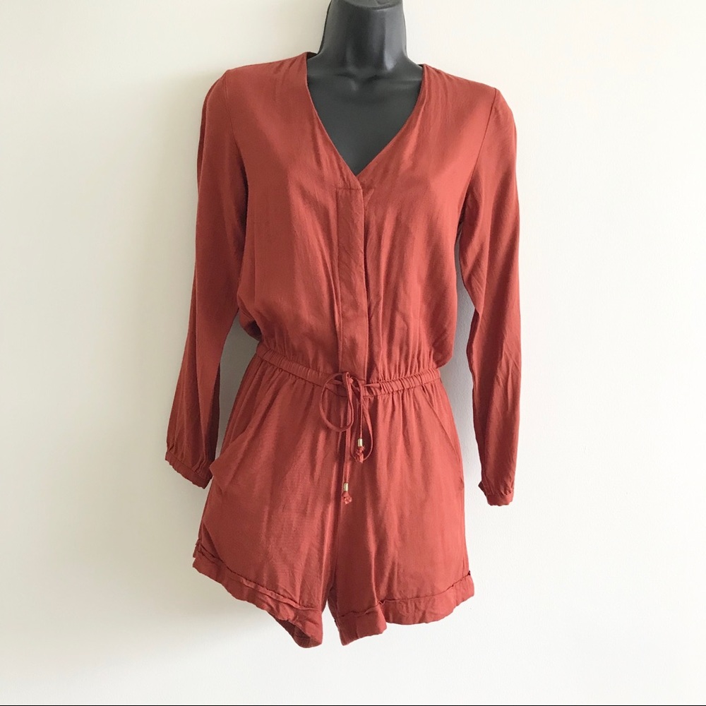 H&M V neck Long Sleeves Burgundy Rompers 2 Small